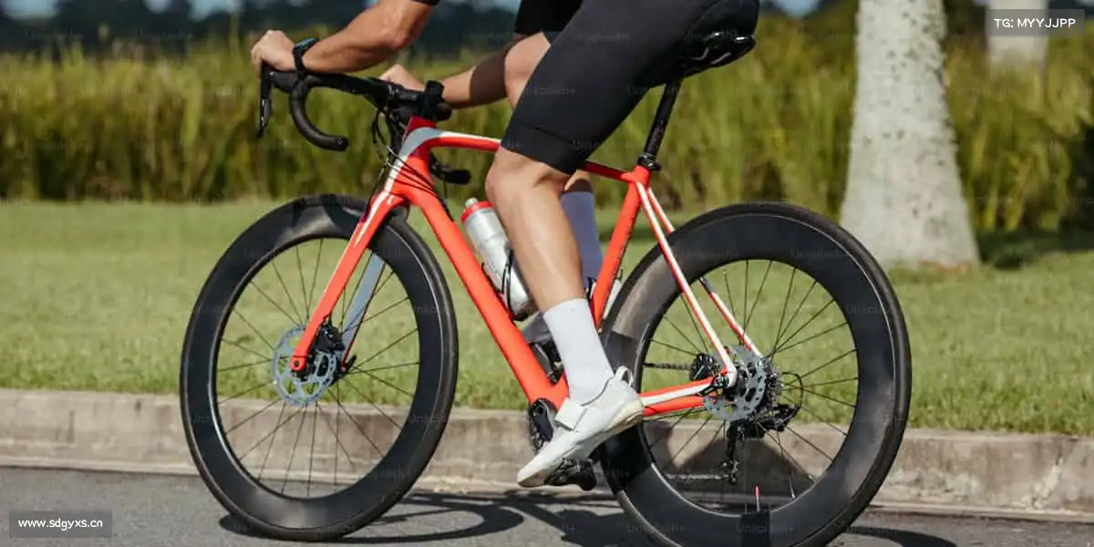 zoty中欧🤼♂️摔倒?站起来!这就是体育的精神!